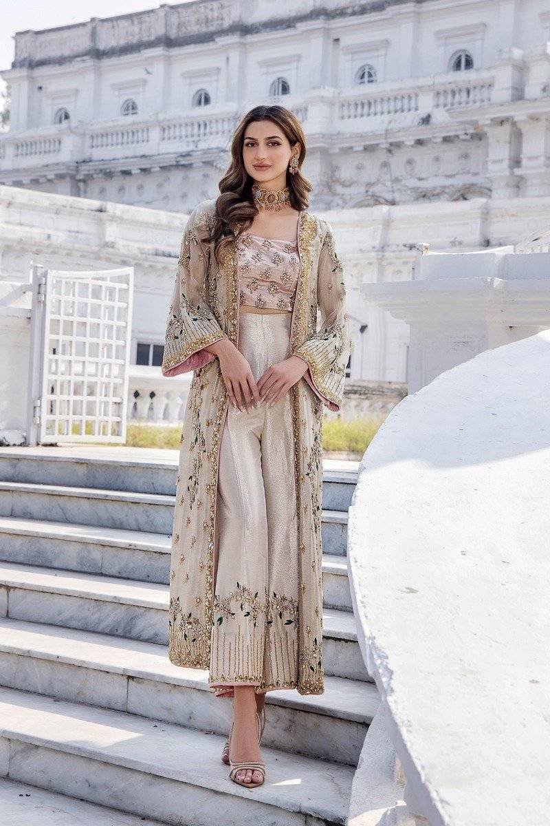 shano-aaaaa1_3af99e8b-8e02-4c20 CELE