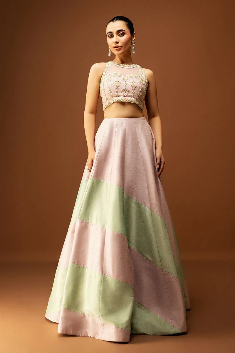 Luxury Alert! Designer Bridal Lehenga & Beaded Choli 30%off! Bridal Lehenga Choli in pista & pink with intricate beadwork, perfect for weddings.