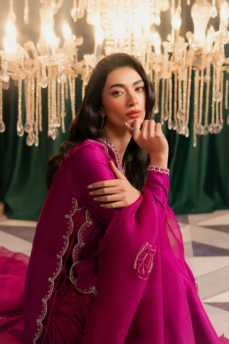 Magenta Traditional Pakistani Dress – Premium Party Wear ????