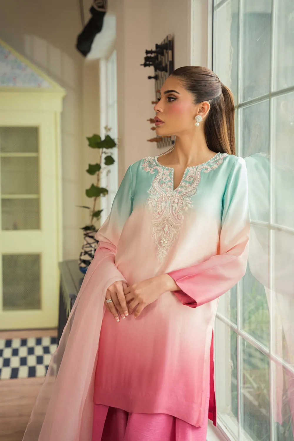 2️⃣ Embroidered Sheesha Silk Suit Featuring Resham Threadwork & Pearls