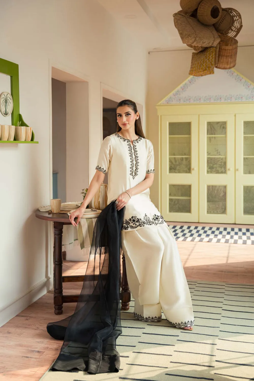 6️⃣ Embroidered Sheesha Silk Suit – Limited Edition Designer Outfit with Korean Raw Silk Shalwar