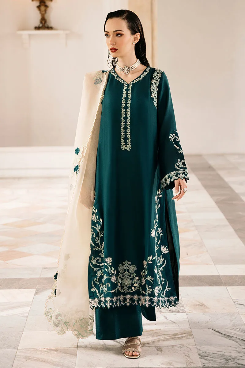 Monochromatic Majesty loose tunic with wide-legged izaar