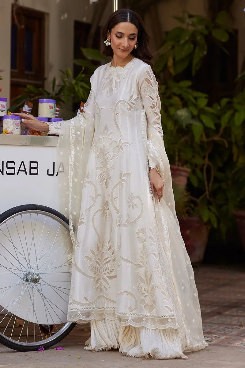 White Kalidaar outfit with embroidered organza dupatta