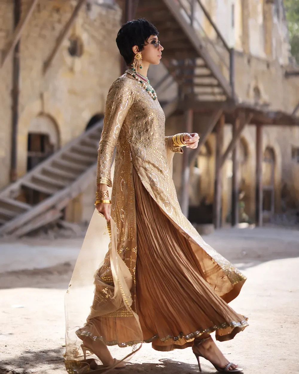 "✨Mukéza-Mukesh-Work-Detail"