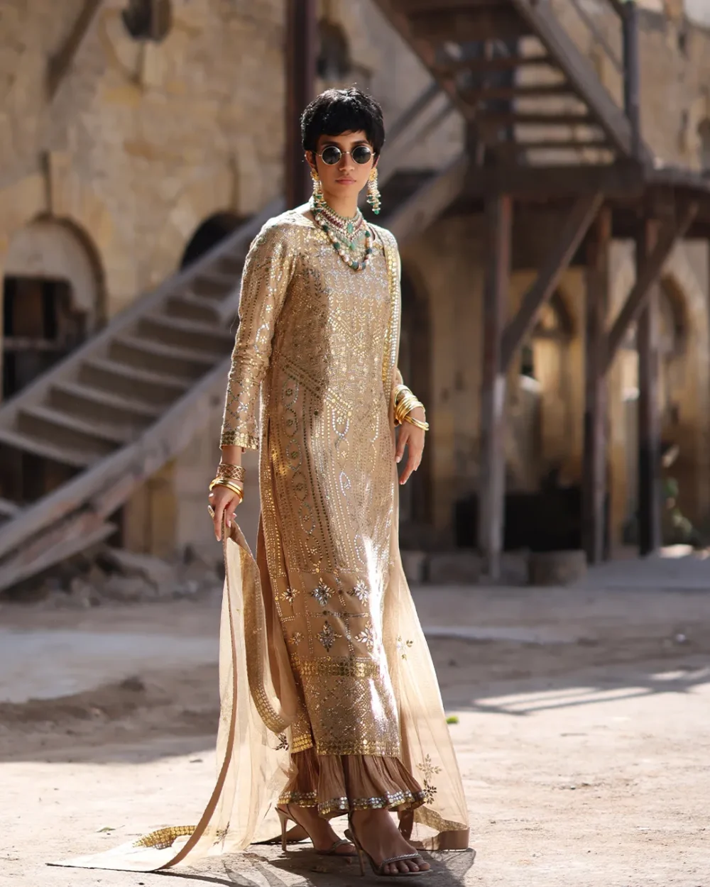 "✨Mukéza-Mukesh-Work-Detail"