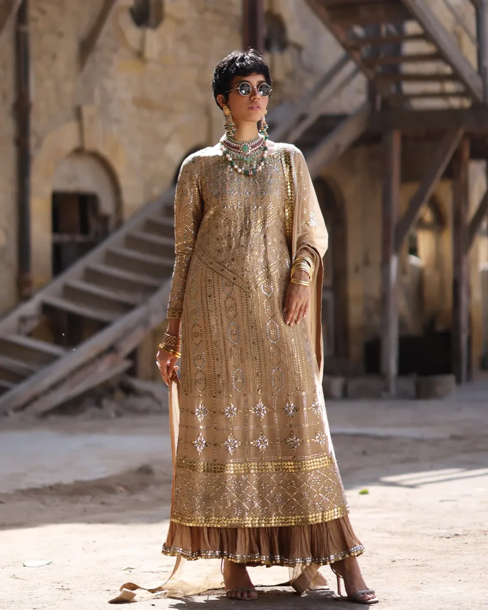 "✨Mukéza-Mukesh-Work-Detail"