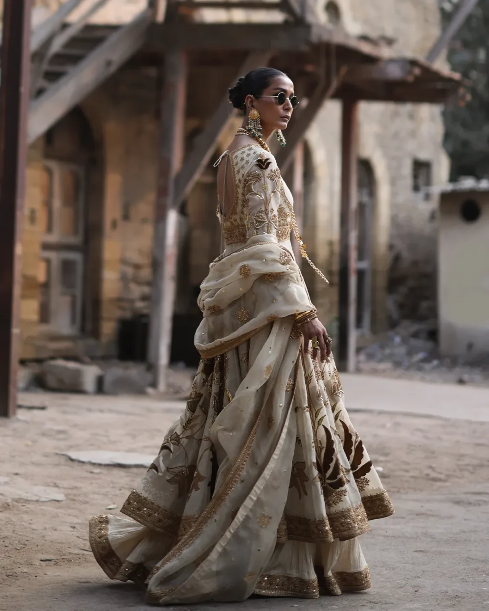 "✨Crémoza-Marori-Zardozi-Work"