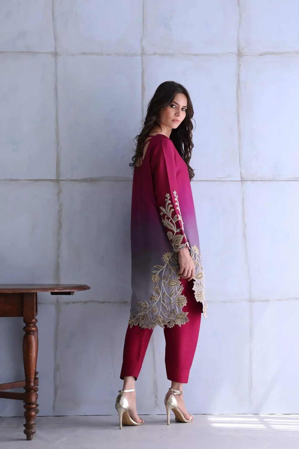 "✨Ombréza-Close-Up-Gold-Embroidery"