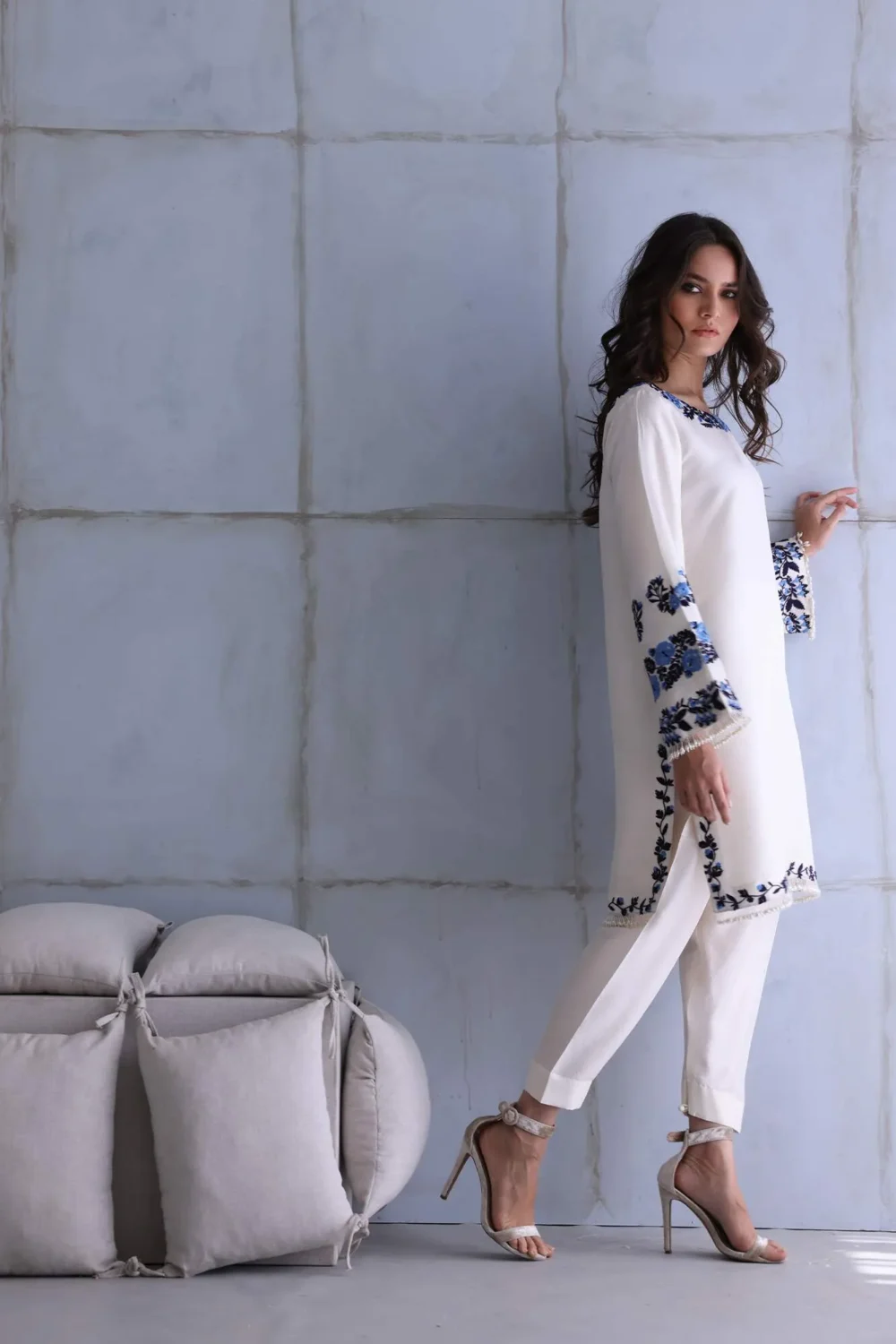 "✨Bluéva-Close-Up-Blue-Embroidery"