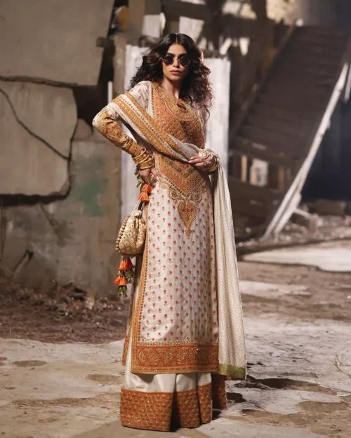 "✨Orivéza-Kaamdani-Sprinkle-Detail"