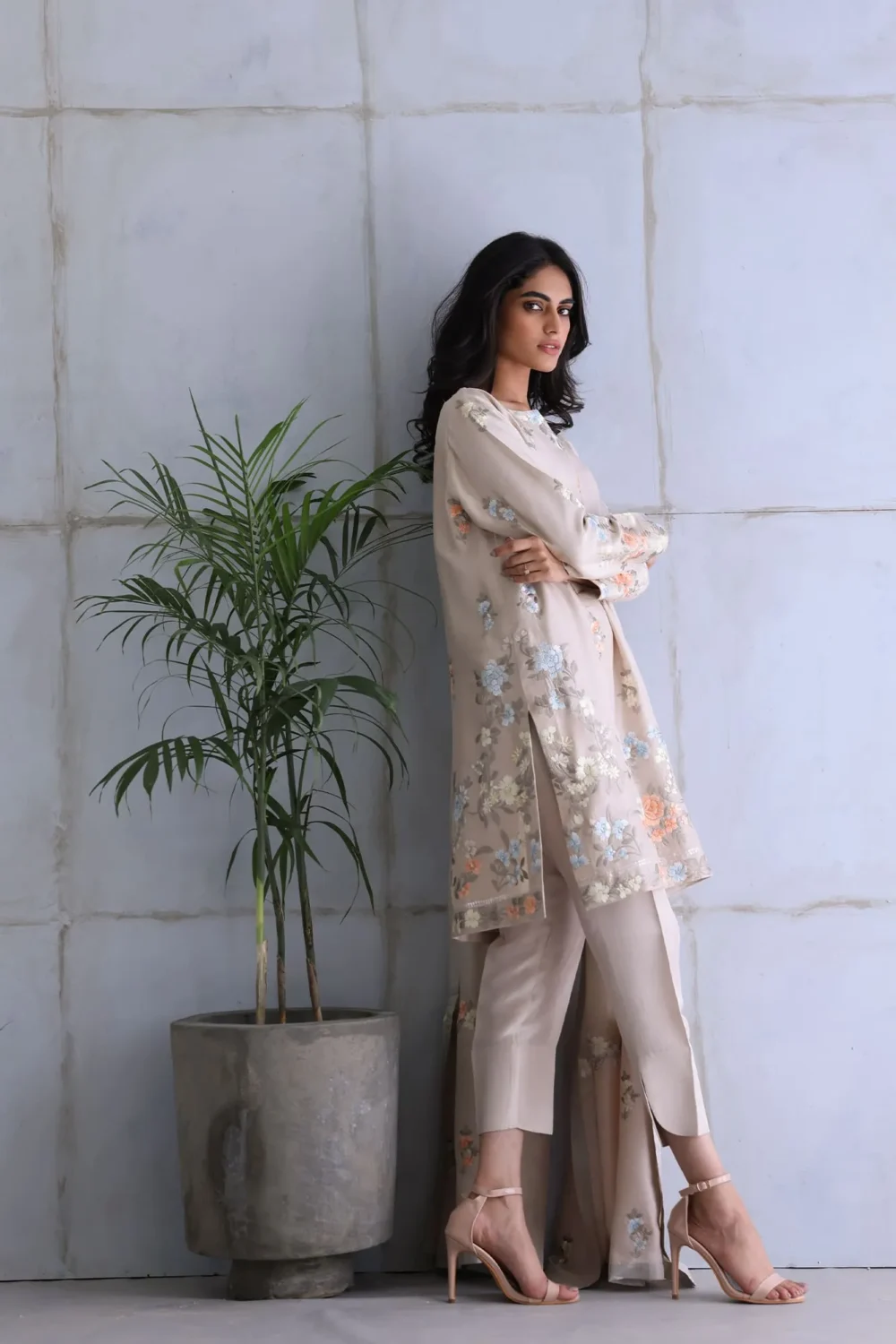 "✨Gáraza-Close-Up-Embroidery"