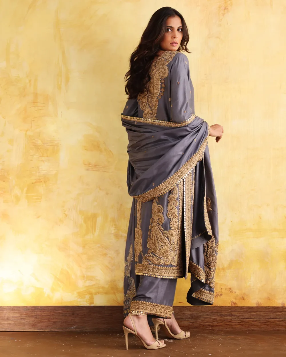 "✨Zardéza-Zardozi-Embroidery-Detail" "✨Zardéza-Zardozi-Embroidery-Detail"