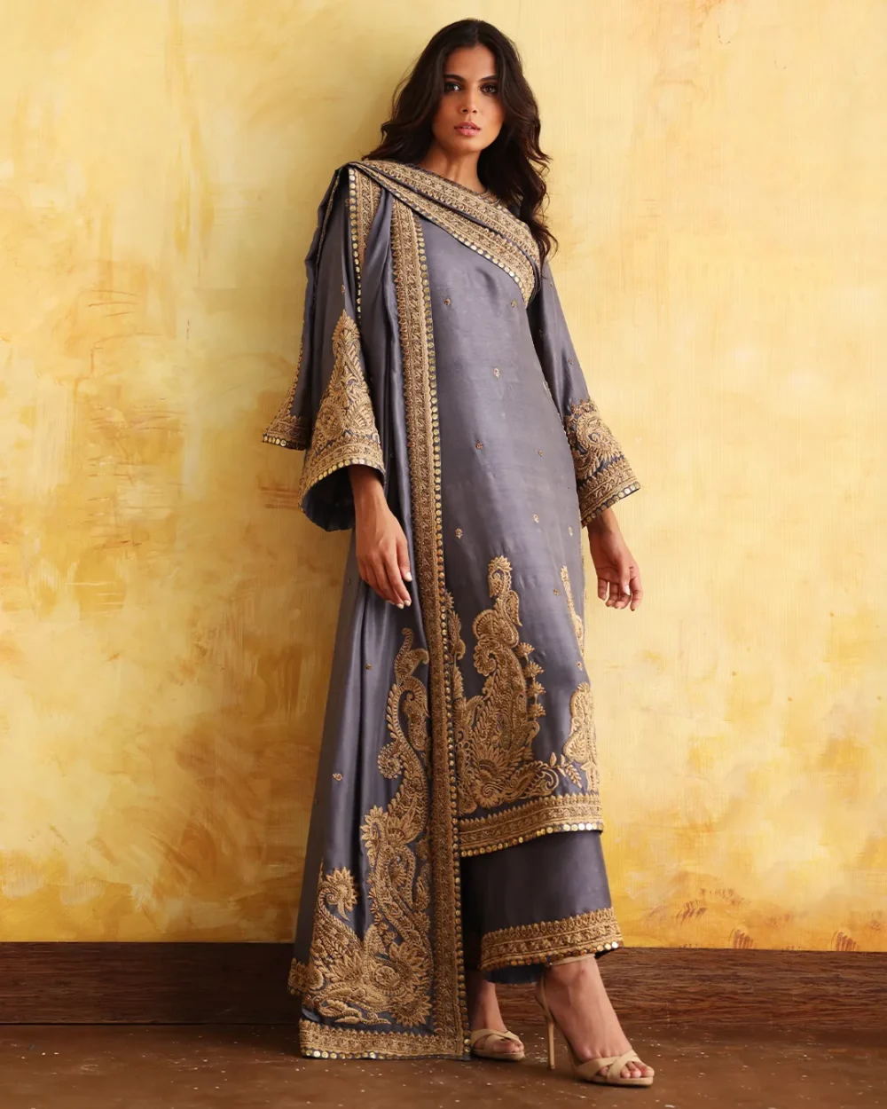 "✨Zardéza-Zardozi-Embroidery-Detail" "✨Zardéza-Zardozi-Embroidery-Detail"