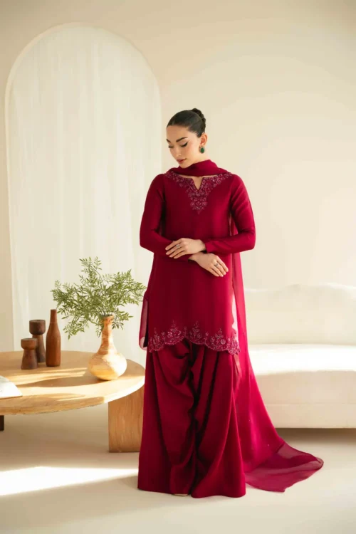 Sheesha Silk Dress with hand-embroidered crystals and sequins on a mannequin, showcasing elegant Korean raw silk trouser Sheesha Silk Dress with hand-embroidered crystals and sequins on a mannequin, showcasing elegant Korean raw silk trouser