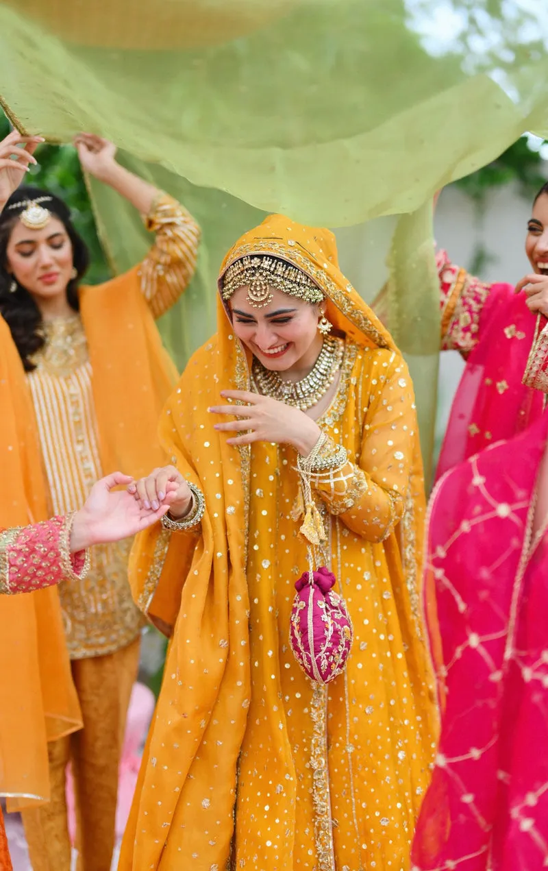 WhatsAppImage2022-09-14at3.12.51 Mehndi