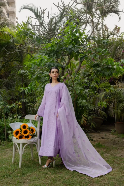 35A2175-1320x1980 LUXURY PRET