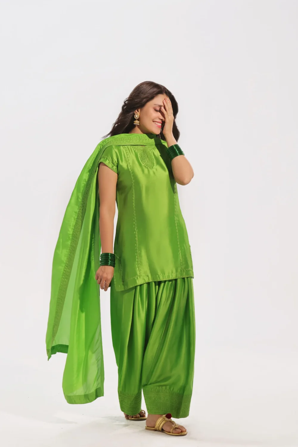 ayeza-khan-green-dress-5-scaled LUXURY PRET