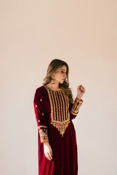 Deep Plum Long Velvet Maxi with Kora Dabka Embellishment and Silk Dupatta.