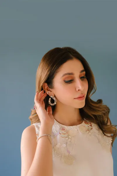 Lavender Pure Raw Silk Short Shirt with 3D Shoulder Embellishments and Scalloped Organza Dupatta.