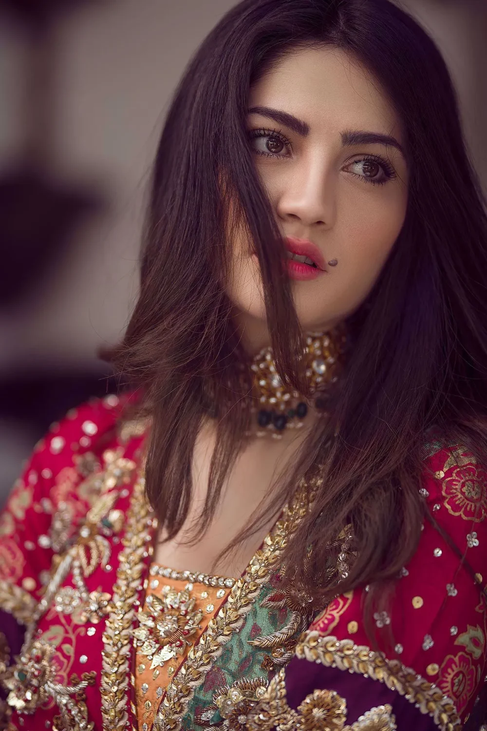 Pakistani mehndi lehenga crimson raw silk — Kaamdani and Resham embroidery detail, HBO Multan Atelier