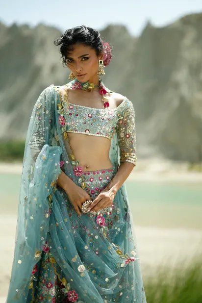 blue-lehenga-tissue-floral-jaal-waist-skirt-detail-master-artisan-hammad-bespoke-official.webp blue lehenga tissue floral jaal waist skirt detail Master Artisan Hammad Bespoke Official