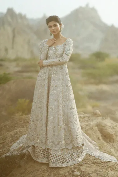 silver lehenga Tilla Resham hand embroidery full sleeve peshwas walima Hammad Bespoke Official