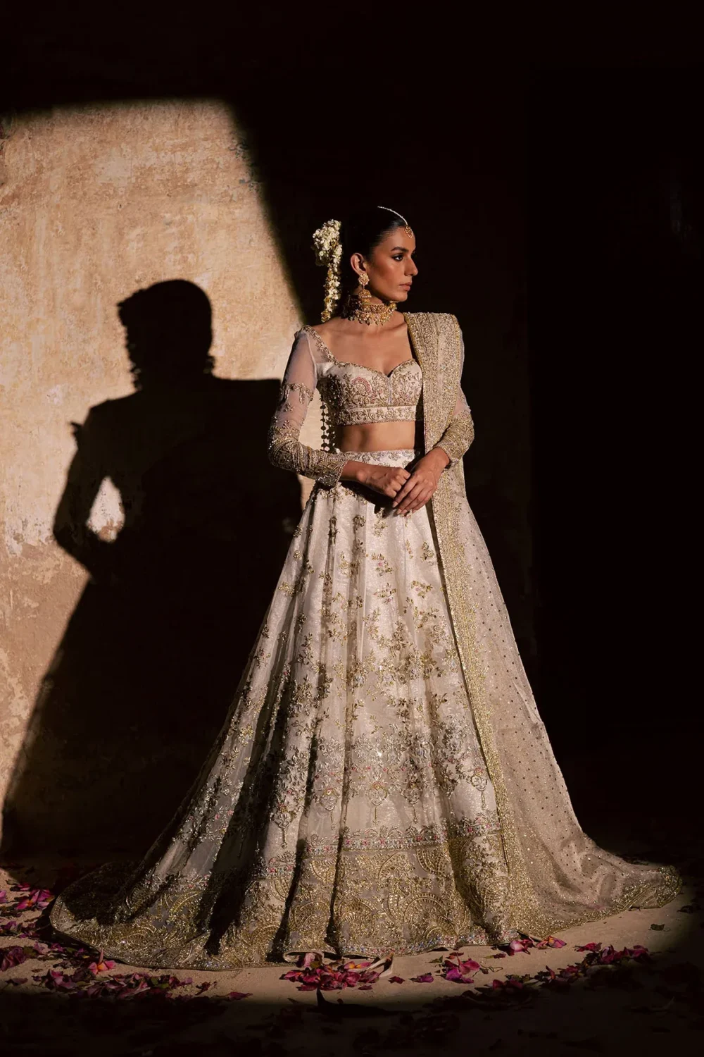 ivory-lehenga-front-view-organza-farshi-skirt-gotta-embroidery-nikkah-hammad-bespoke-official.webp Sahn Lumis