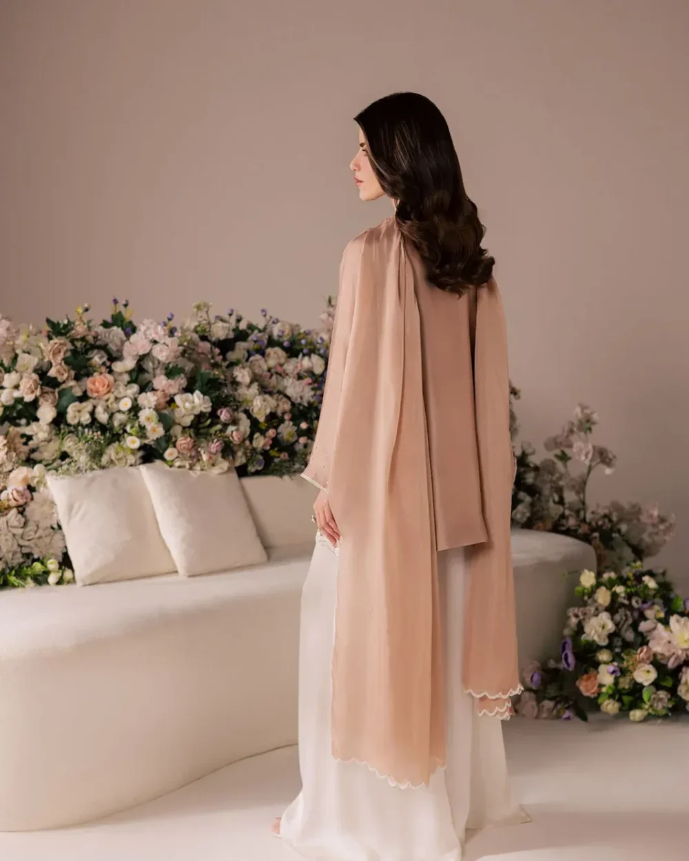 pearl-embroidery-suit-blush-silk-back-view-organza-dupatta-scalloped-border-master-artisan-multan.webp pearl embroidery suit blush silk back view organza dupatta scalloped border Master Artisan Multan