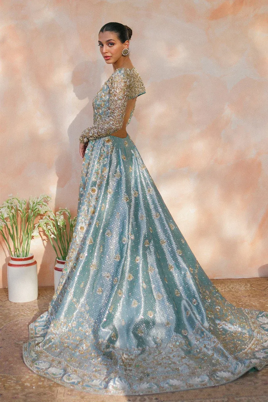 teal-lehenga-cutwork-sleeve-tissue-peshwas-zardozi-master-artisan-hammad-bespoke-official.webp teal lehenga dupatta draped emerald organza floral Zardozi border walima Hammad Bespoke Official teal lehenga cutwork sleeve tissue peshwas Zardozi Master Artisan Hammad Bespoke Official