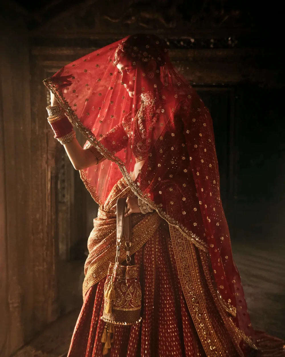 Zarin Rosha close-up – nakshi dabka and sequin work on tissue lehenga border | HBO Master Artisan craft