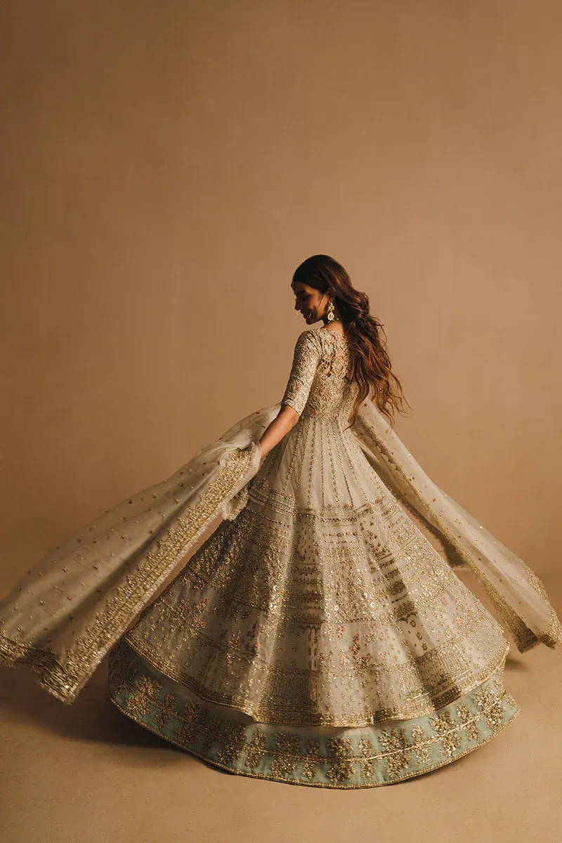 dusty-pink-lehenga-farshi-net-skirt-zardozi-border-sweep-bridal-bespoke-hammad-bespoke-official.webp usty pink lehenga farshi net skirt Zardozi border sweep bridal bespoke Hammad Bespoke Official