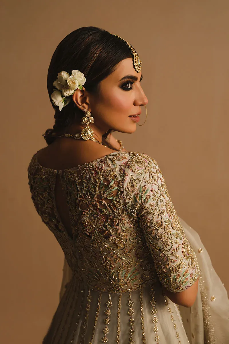 dusty-pink-lehenga-back-choli-polychrome-resham-floral-embroidery-master-artisan-hammad-bespoke-official.webp dusty pink lehenga back choli polychrome Resham floral embroidery Master Artisan Hammad Bespoke Official
