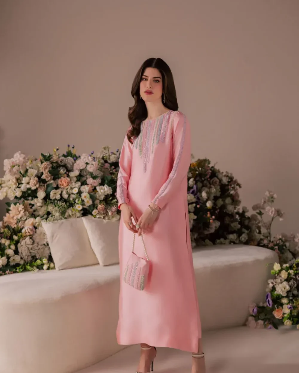 pink-salwar-kameez-bespoke-suit-matching-potli-bag-embellished-hammad-bespoke-official.webp pink salwar kameez bespoke suit matching potli bag embellished Hammad Bespoke Official