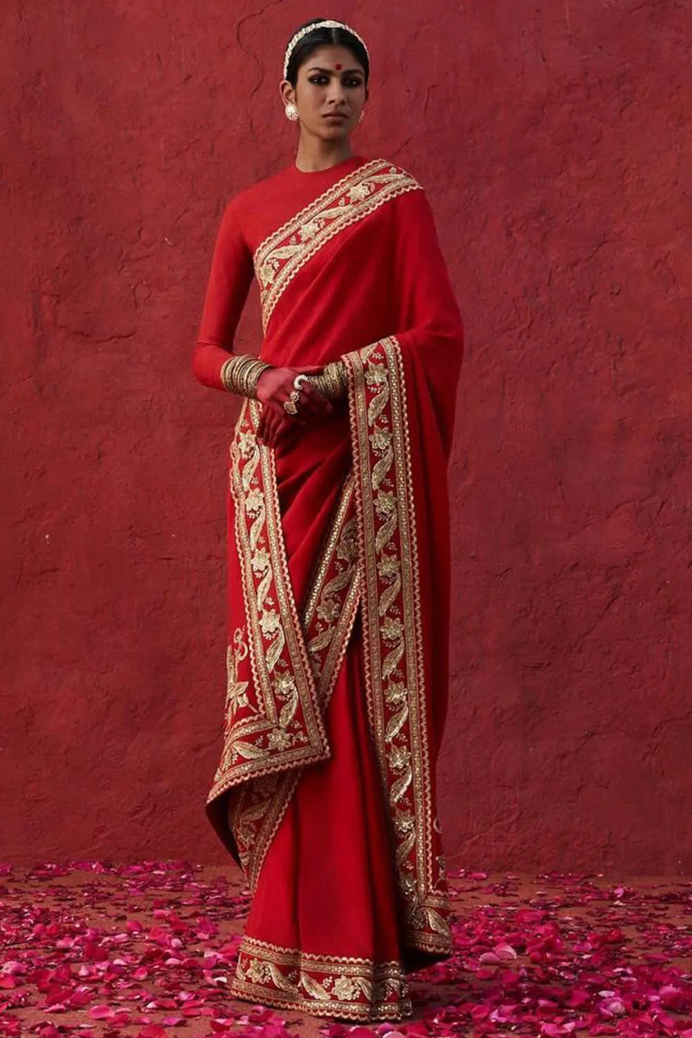 red-bridal-saree-hand-embroidered-zardozi-gold-border-pure-silk-crimson-multan-atelier-hammad-bespoke-official.webp red bridal saree hand-embroidered zardozi gold border pure silk crimson Multan atelier Hammad Bespoke Official