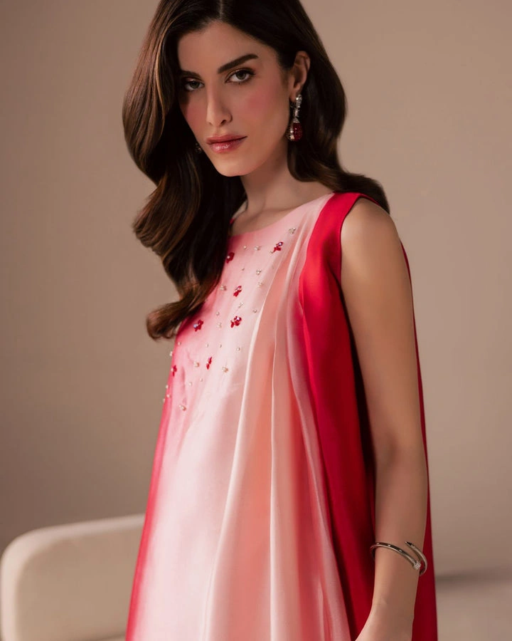 ombre-kurta-blush-red-sheesha-silk-sleeveless-draped-floral-embellishment-party-wear-hammad-bespoke-official.webp ombre kurta blush red sheesha silk sleeveless draped floral embellishment party wear Hammad Bespoke Official