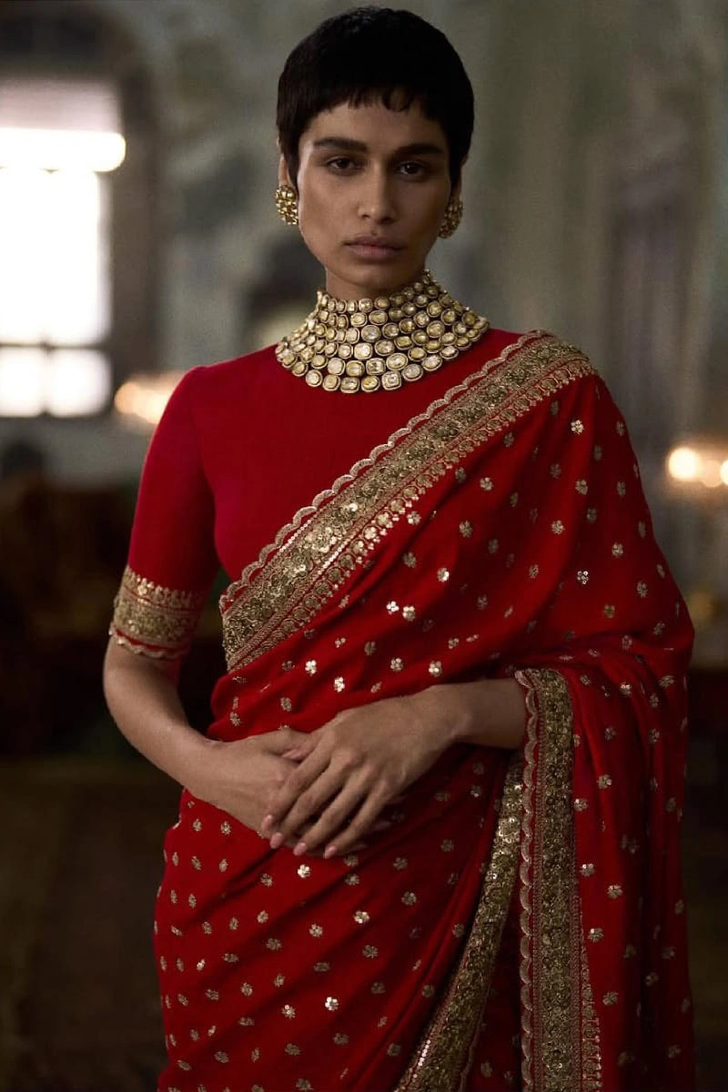 georgette-saree-red-kaamdani-boti-zardozi-border-hammad-bespoke-official-bridal-multan-atelier-hand-embroidered.webp georgette saree red kaamdani boti Zardozi border Hammad Bespoke Official bridal Multan atelier hand-embroidered