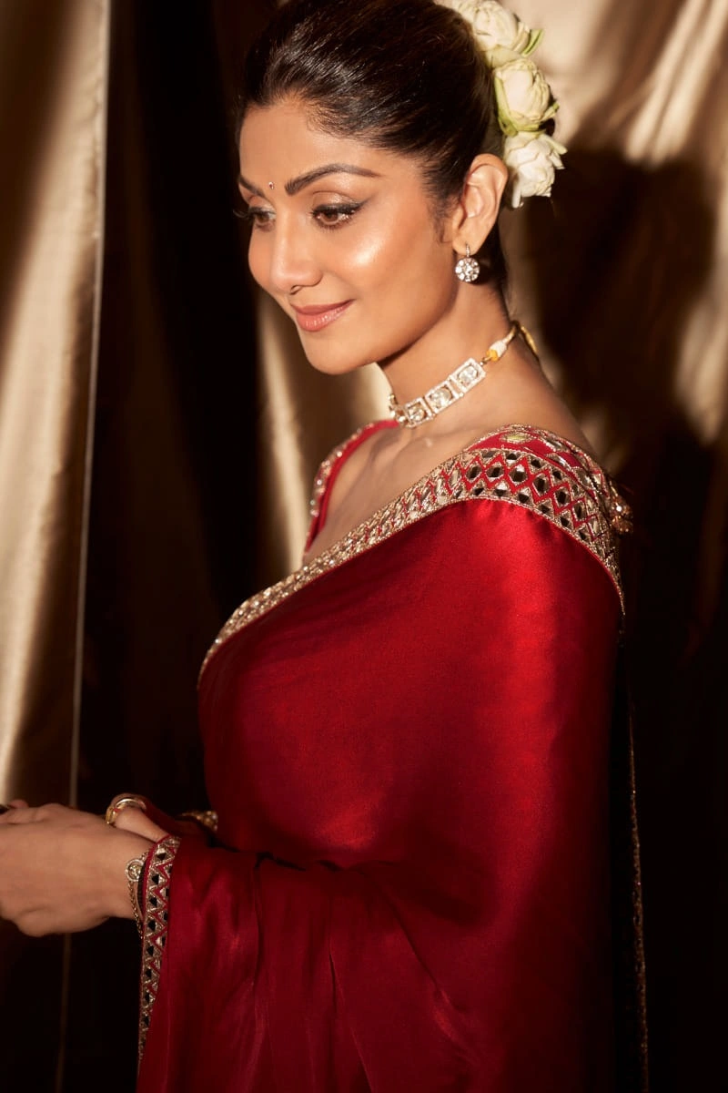 satin saree mirror blouse shoulder detail sheesha handwork Hammad Bespoke Official.webp Layla Mirat