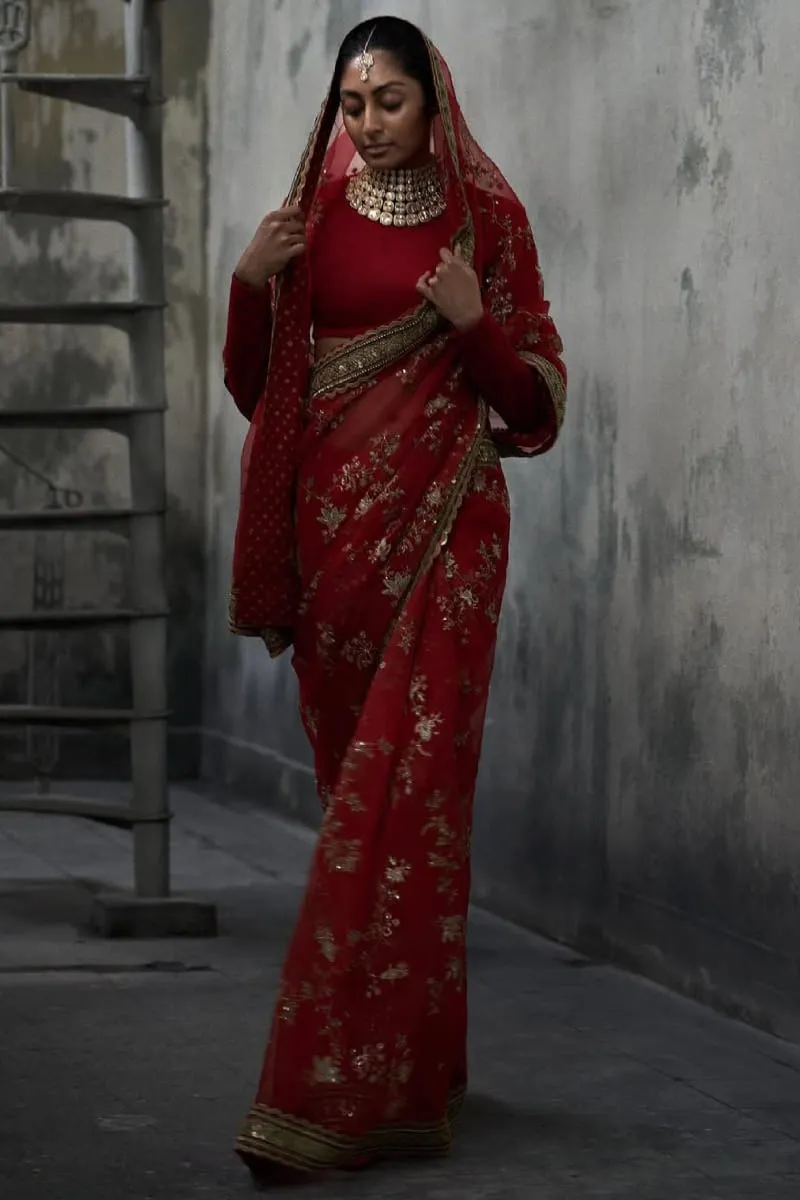 red-chiffon-saree-bridal-full-length-zardozi-resham-floral-jaal-gold-border-multan-atelier-hammad-bespoke-official.webp red chiffon saree bridal full-length zardozi resham floral jaal gold border Multan atelier Hammad Bespoke Official