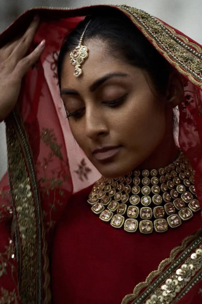 red-chiffon-saree-dupatta-gold-zardozi-border-bridal-close-up-hammad-bespoke-official-multan-atelier.webp red chiffon saree dupatta gold zardozi border bridal close-up Hammad Bespoke Official Multan atelier